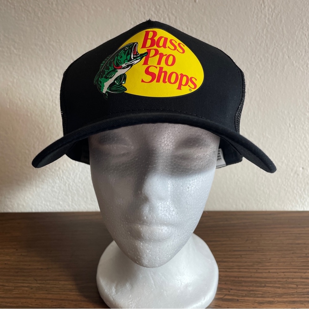 Bass Pro Shops hat. Like new. One size fits most.
